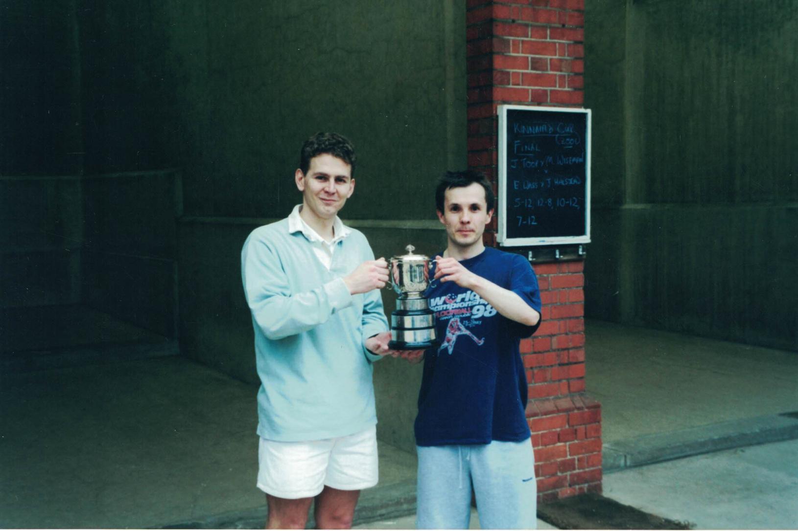 eton_fives_photos_49/kinnaird_cup_76/kinnaird_cup_final_2001/kinnaird_cup_2001.jpg