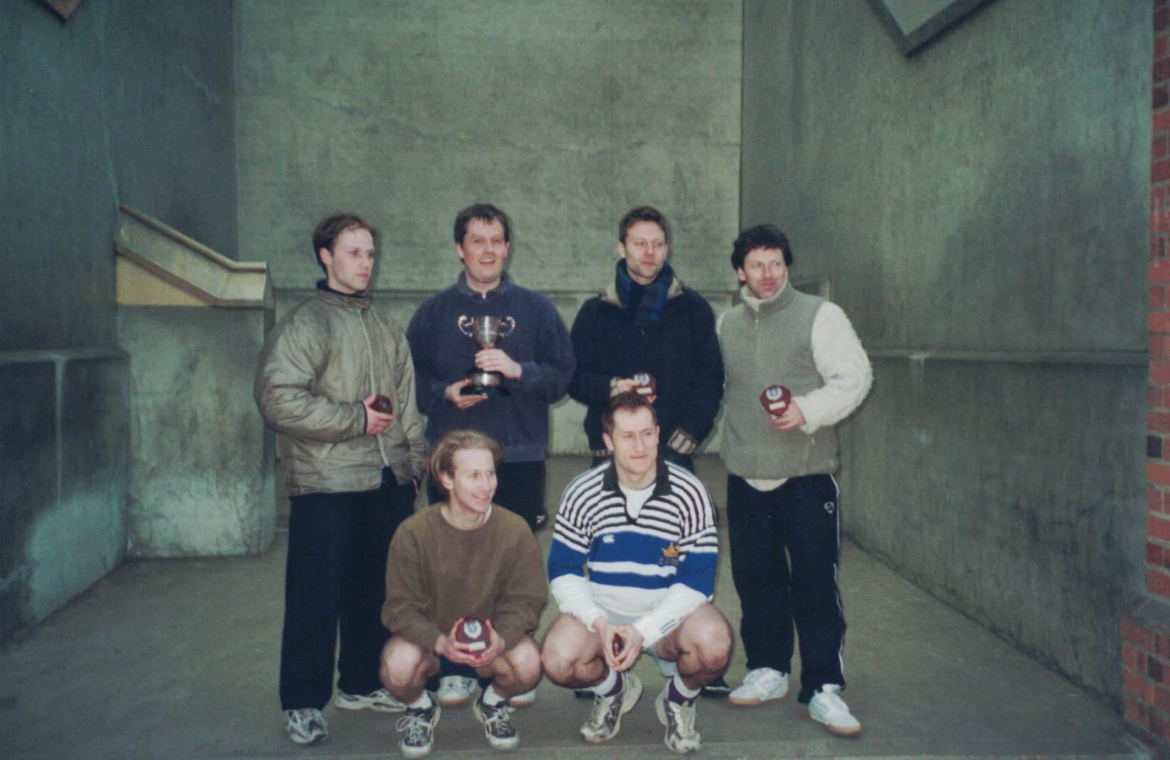 eton_fives_photos_49/alan_barber_cup_58/alan_barber_cup_2003_04/alan_barber_cup_2003_04.jpg