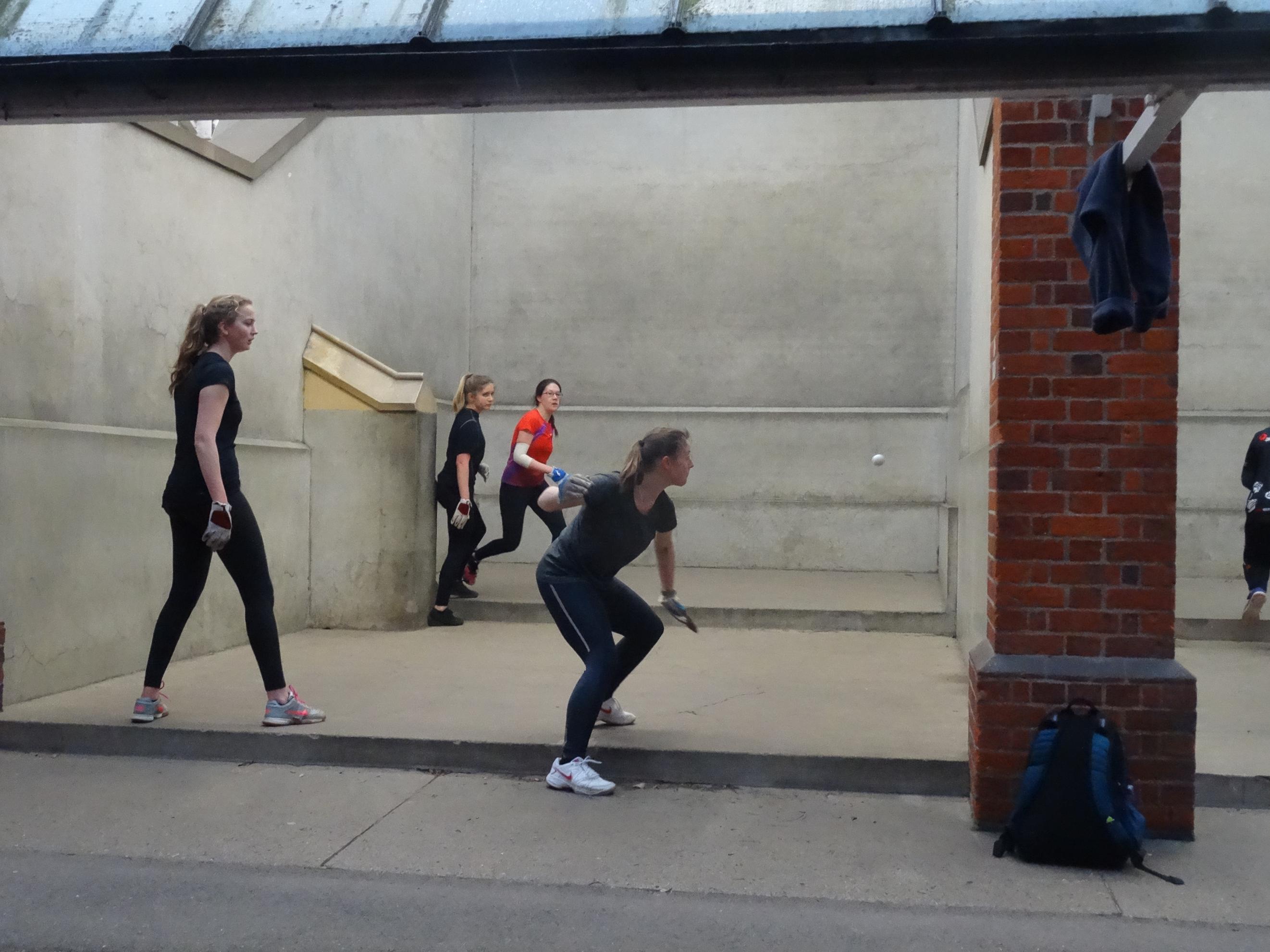 eton_fives_photos_49/ladies_championships_75/ladies_championships_2017/ladies_2017_014.jpg