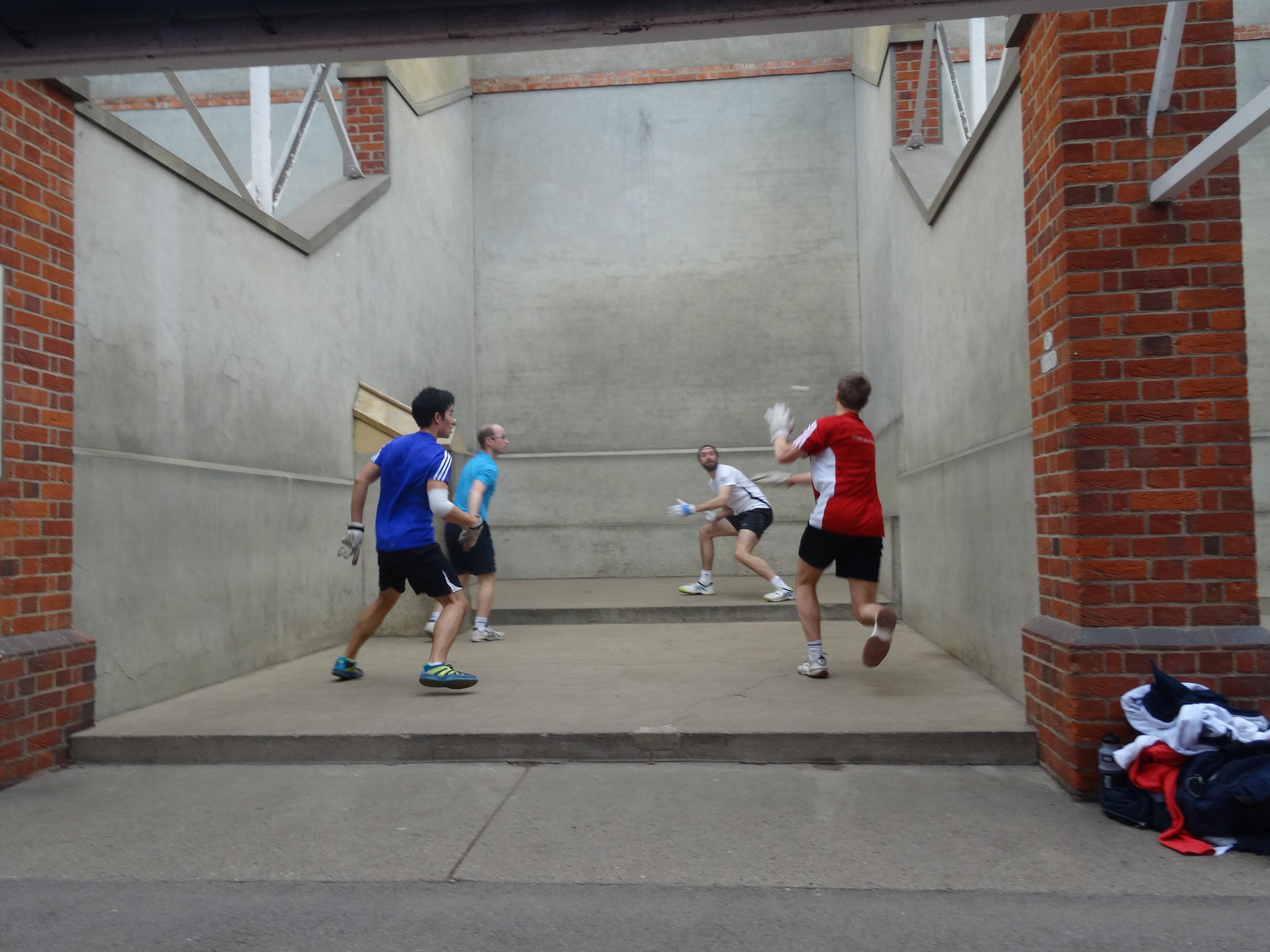 eton_fives_photos_49/kinnaird_cup_76/kinnaird_semis_2017/kinnaird_semis_2017_002.jpg