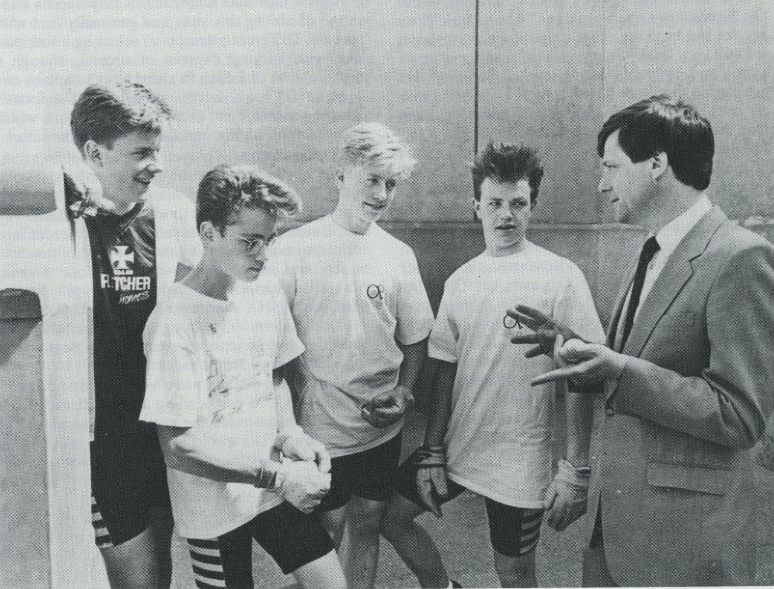 eton_fives_photos_49/school_fives_94/1989/shrewsbury_world_record_1989_001.jpg