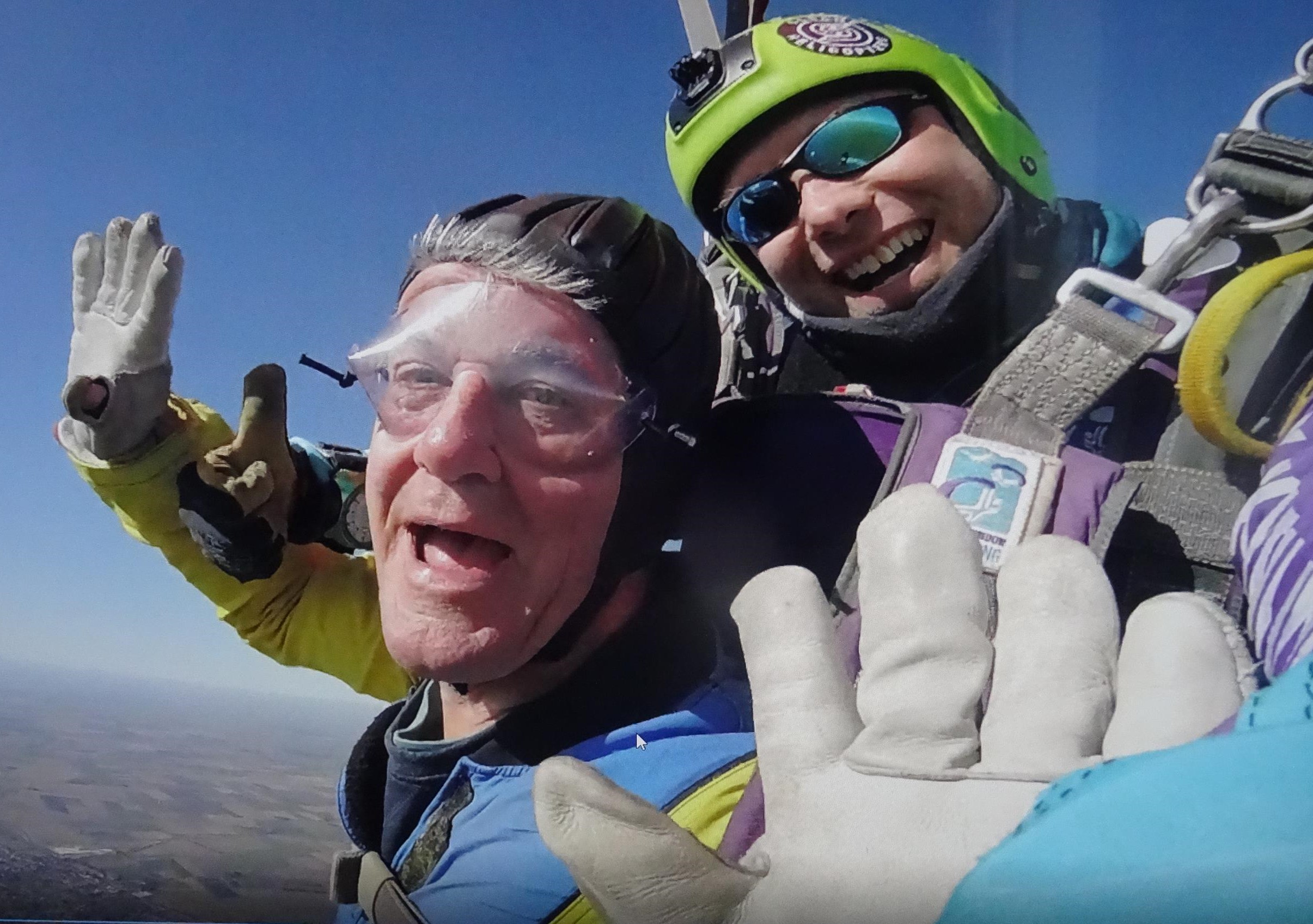 eton_fives_photos_49/miscellaneous_260/2019_chris_davies_skydive/2019_cjd_skydive_001.jpg