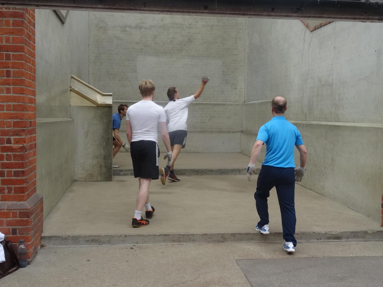 eton_fives_photos_49/kinnaird_cup_76/kinnaird_semis_2021/kinnaird_semis_2021_006.jpg